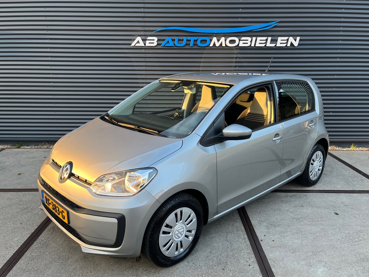 Volkswagen Up! - 1.0 BMT move up! 5 DEURS/ BLUETOOTH/ LED VERL - AutoWereld.nl