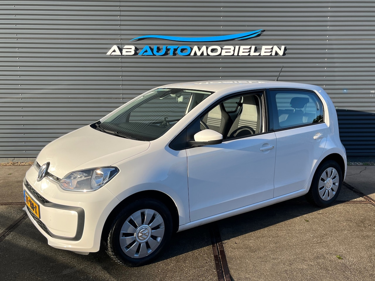 Volkswagen Up! - 1.0 BMT move up! 5 DEURS/ BLUETOOTH/ LED VERL - AutoWereld.nl