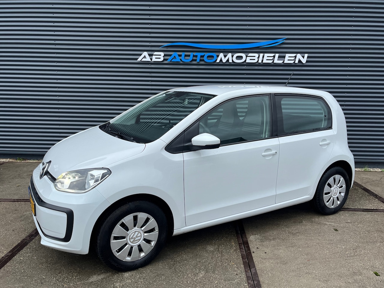 Volkswagen Up! - 1.0 BMT move up! 5 DEURS/ BLUETOOTH/ LED VERL - AutoWereld.nl