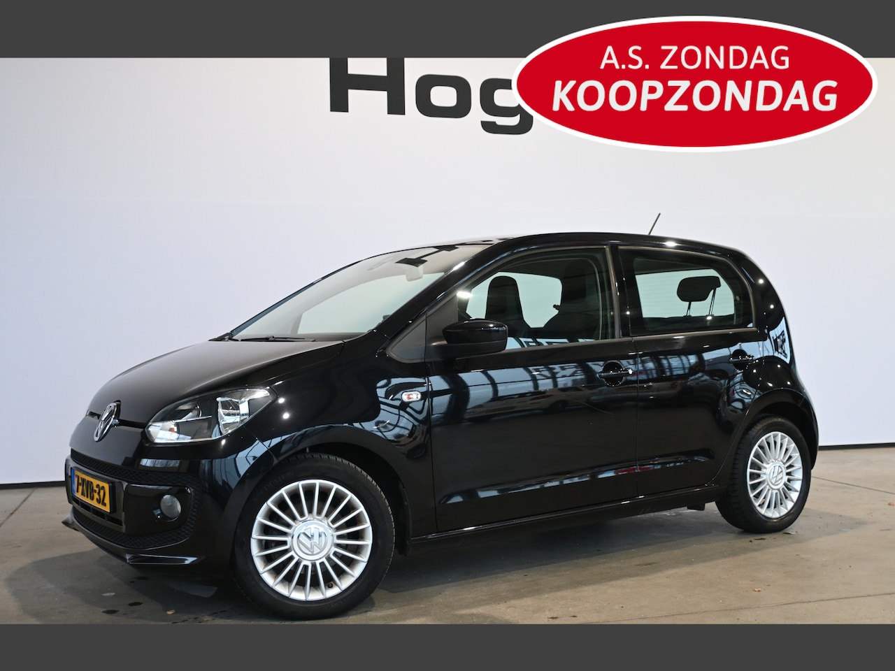 Volkswagen Up! - 1.0 High Up! BlueMotion Airco Cruise Control Navigatie Goed Onderhouden! Inruil Mogelijk! - AutoWereld.nl