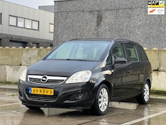 Opel Zafira - 1.8 Temptation | Navigatie | Parkeersensoren | Bluethooth |