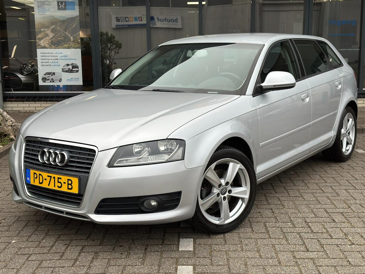 Audi A3 Sportback - 1.4 TFSI Attraction 1.4 TFSI Attraction - AutoWereld.nl