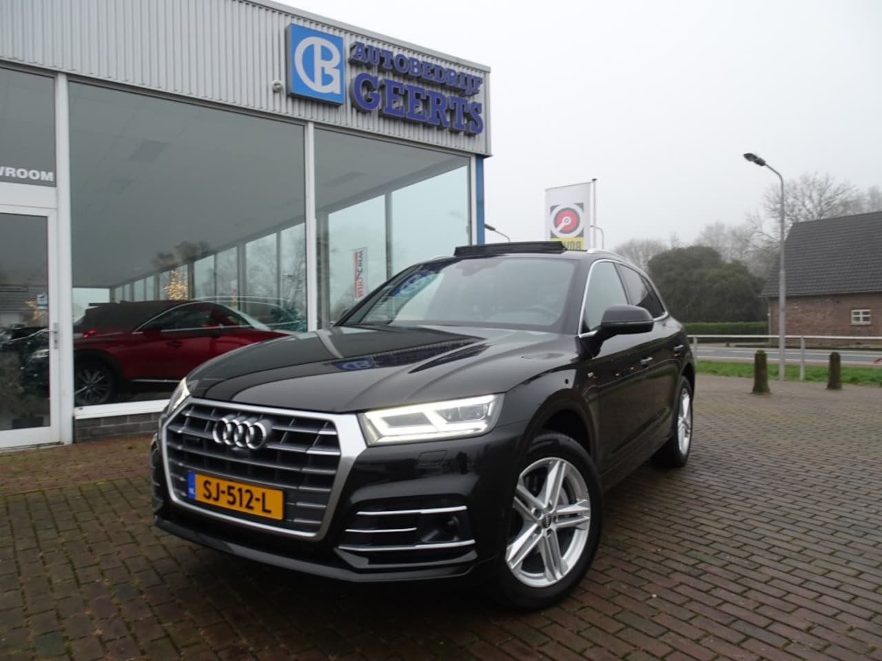 Audi Q5 - 2.0 TFSI Quattro 252PK 2x S-line Pano/360 camera/Trekhaak/Panora - AutoWereld.nl