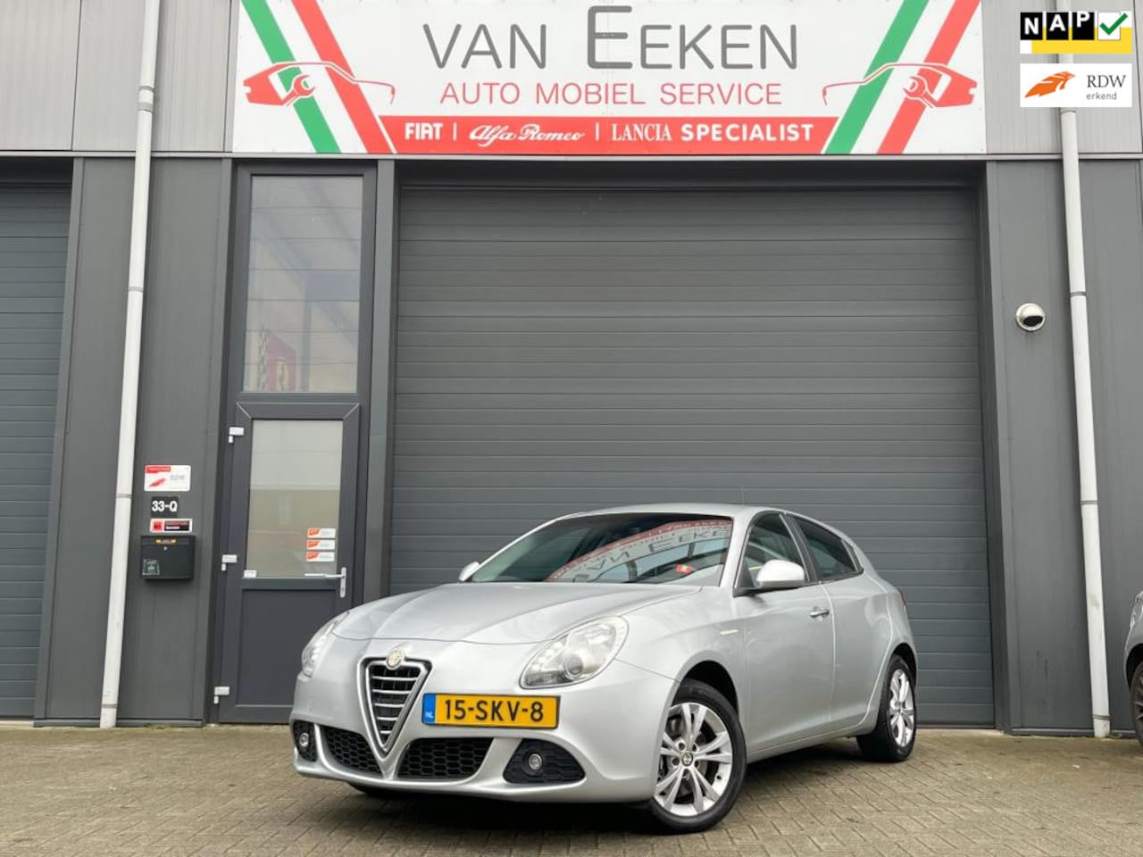 Alfa Romeo Giulietta - 1.4 Turbo 170 PK Distinctive Clima/NAP/Cruise/Navi - AutoWereld.nl