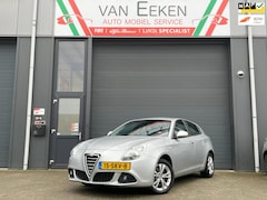 Alfa Romeo Giulietta - 1.4 Turbo 170 PK Distinctive Clima/NAP/Cruise/Navi