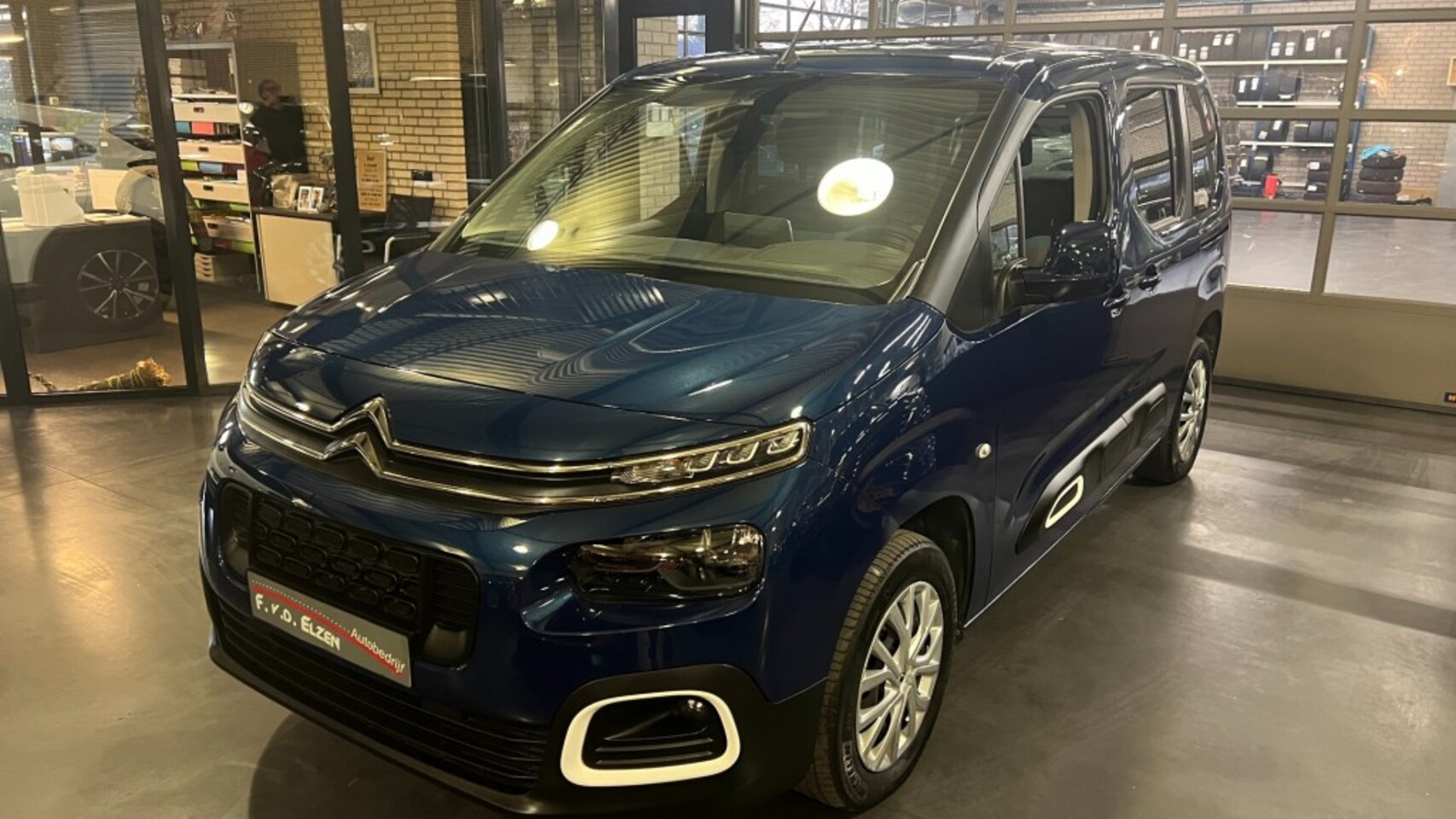 Citroën Berlingo - 1.2 PureTech Feel 1.2 PURETECH FEEL - AutoWereld.nl