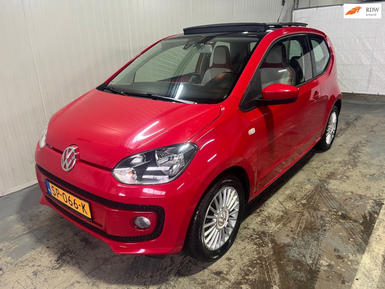 Volkswagen Up! - 1.0 high up! BlueMotion 1.0 high up! BlueMotion - AutoWereld.nl