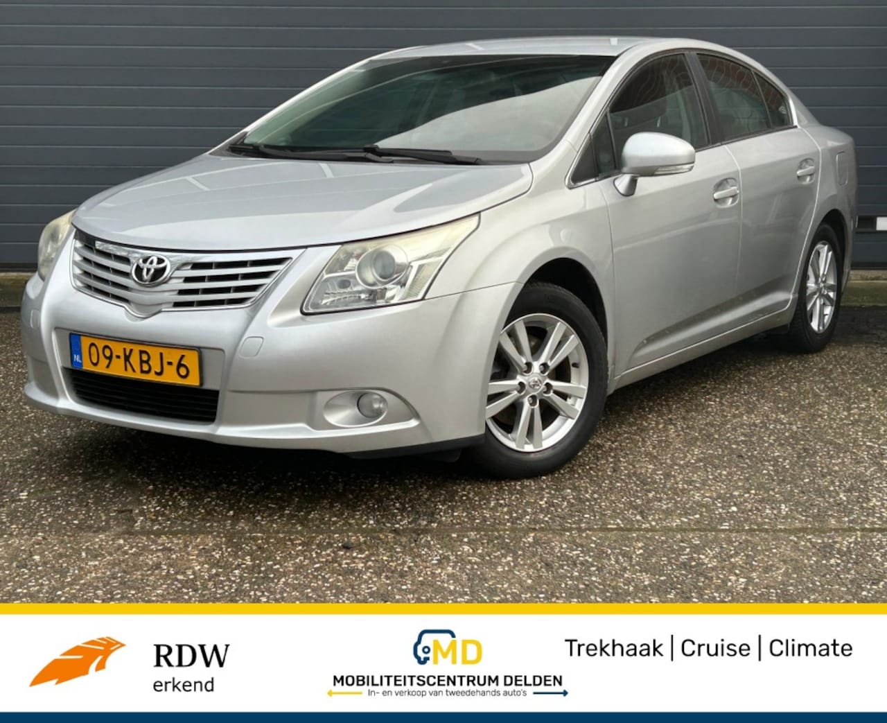 Toyota Avensis - 1.8 VVTI DYNAMIC / Cruise / Trekhaak / Dealer O.H. / - AutoWereld.nl