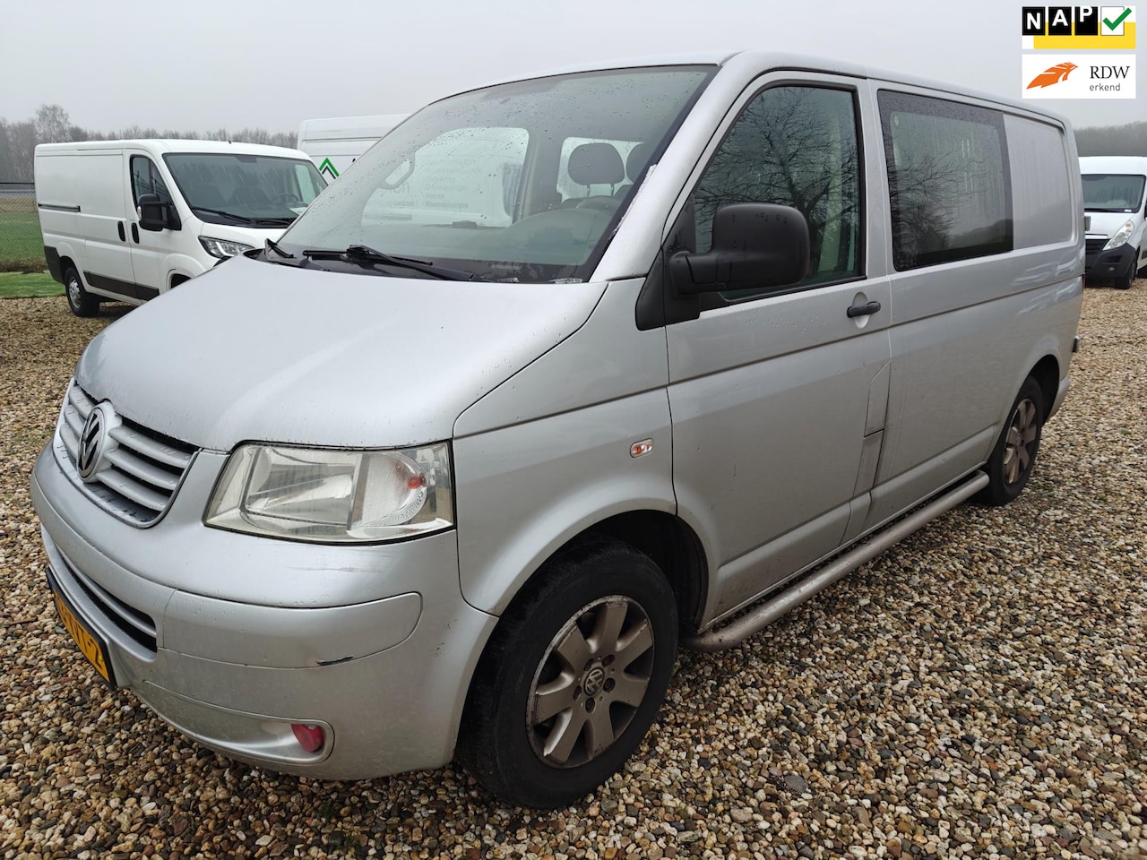 Volkswagen Transporter - 2.5 TDI Trendline 5 Cil. , Dubbele cabine , AUTOMAAT , Geen btw/no tax , Apk okt. 2025 , A - AutoWereld.nl