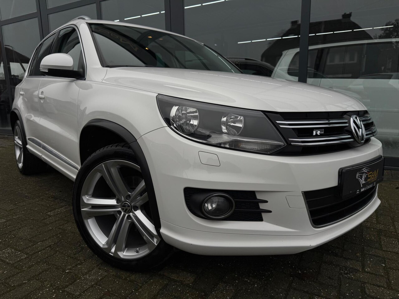 Volkswagen Tiguan - 1.4 TSI Sport&Style 4motion R-line Edition - AutoWereld.nl