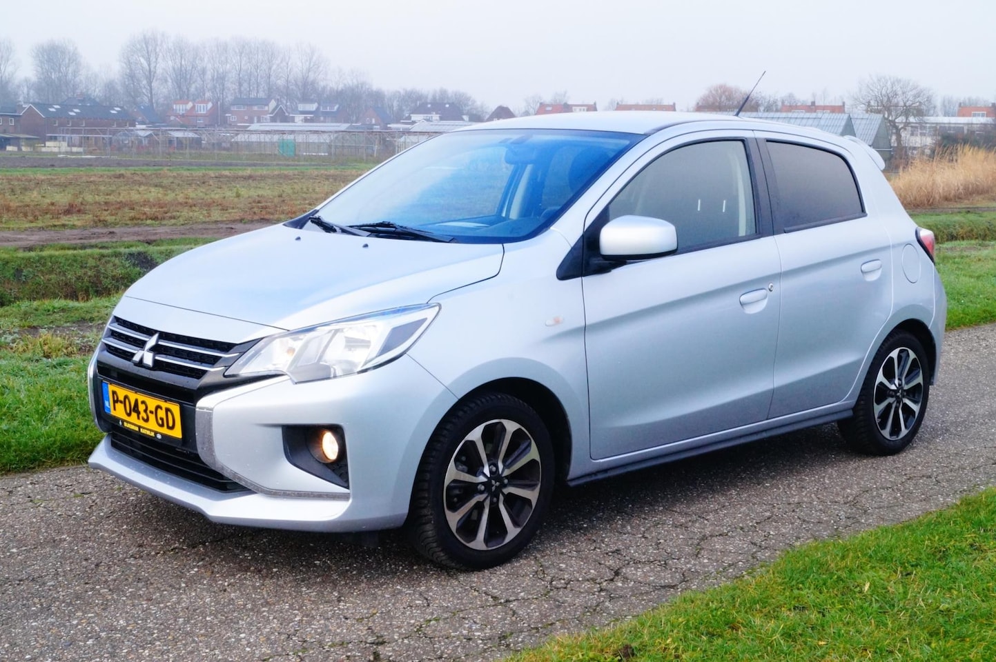 Mitsubishi Space Star - 1.2 Nova Navigatie - AutoWereld.nl