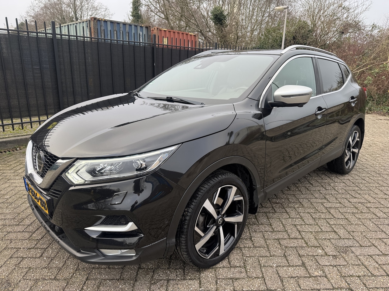 Nissan Qashqai - 1.3 DIG-T Tekna + Leer/Pano/Carplay/Cam/Navi - AutoWereld.nl