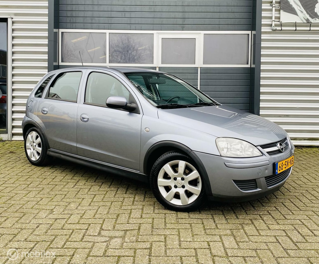 Opel Corsa - 1.4-16V 2006 Silverline|Xenon|O-houdhis|Carplay| - AutoWereld.nl