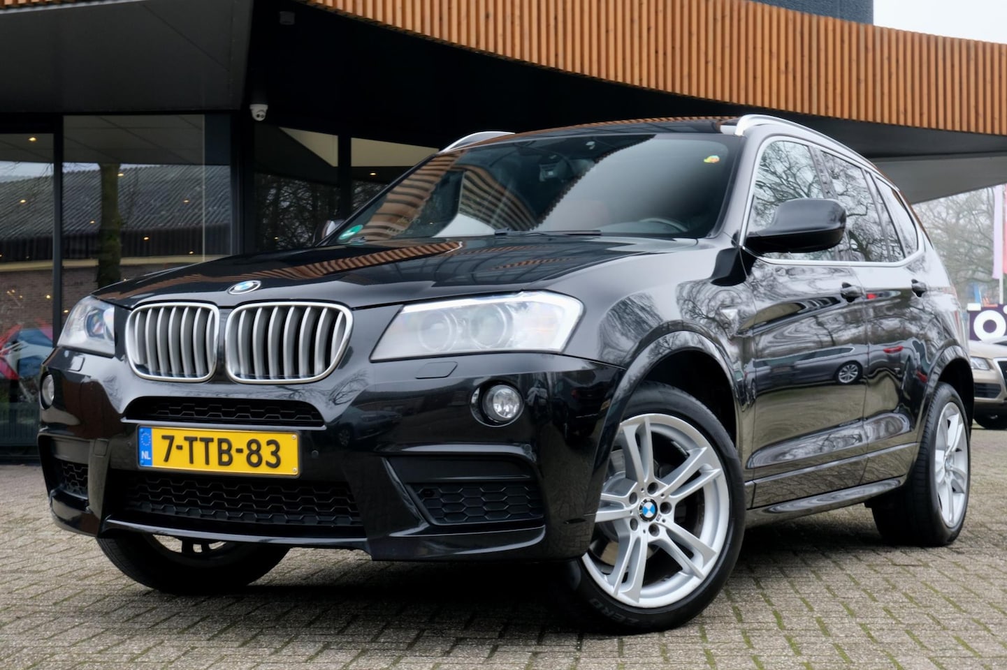 BMW X3 - XDrive35d High Executive/Pano/HUD/Trekhaak/Keyless - AutoWereld.nl