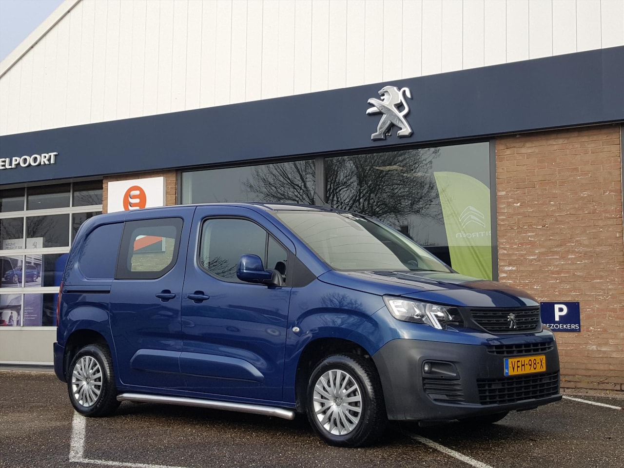 Peugeot Partner - PREMIUM 1.5 BlueHDi 100pk 650kg PACK LOOK | TREKHAAK | NAVIGATIE-TOMTOM&BLUETOOTH&APPLECAR - AutoWereld.nl