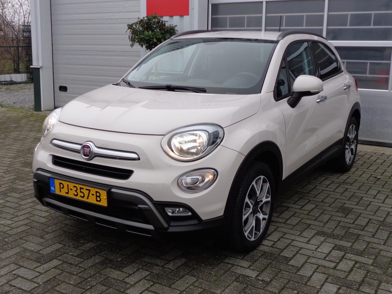 Fiat 500 X Cross - 1.4 Turbo MultiAir Cross Navi,Cruise control,Climate control,PDC,etc,etc - AutoWereld.nl