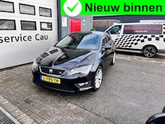 Seat Leon - 1.8 TSI FR 180PK Navi|Bluetooth|Half leer|18inch