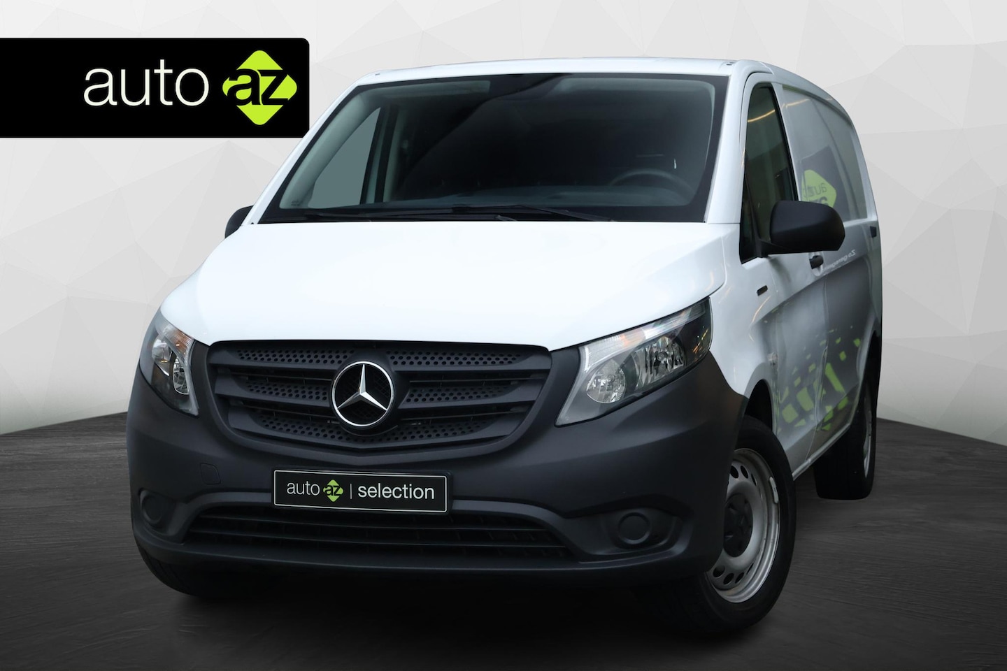 Mercedes-Benz eVito - Lang 41 kWh / 3 pers / Camera / Marge - AutoWereld.nl