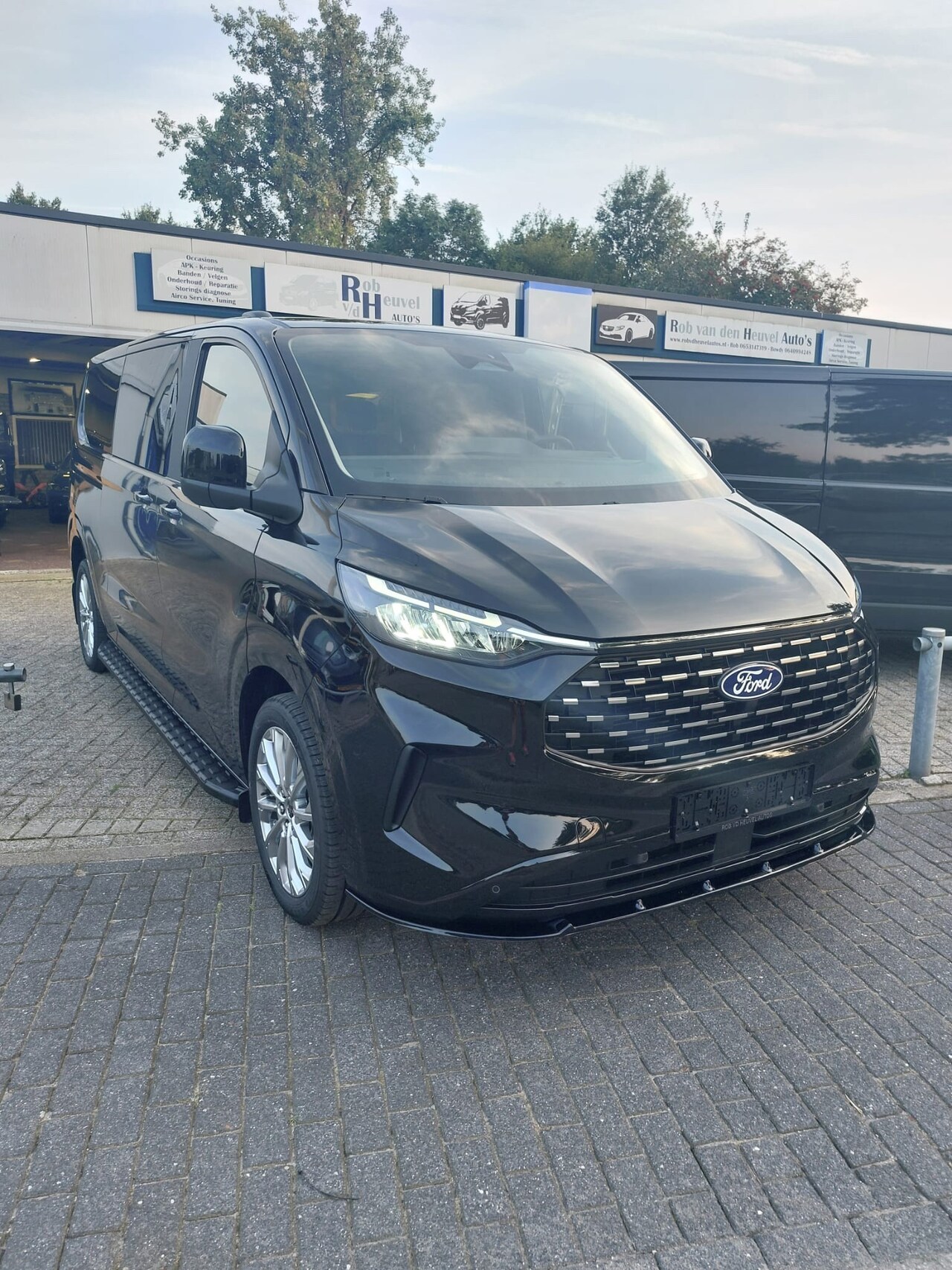 Ford Transit Custom Tourneo - 170PK TITANIUM L2 DC 2024 - AutoWereld.nl