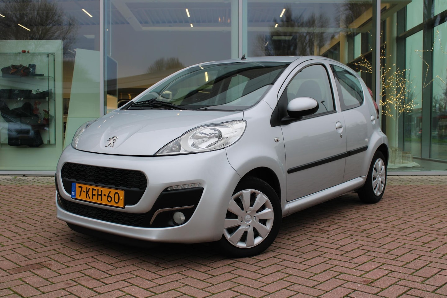 Peugeot 107 - 1.0 Active 1.0 Active - AutoWereld.nl