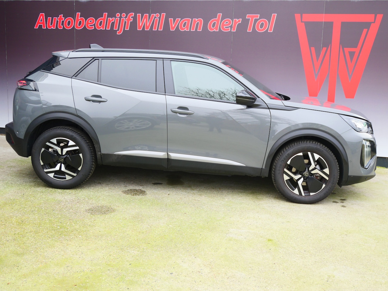 Peugeot 2008 - 1.2 PureTech ALLURE | A.C.C. | NAVIGATIE | NIEUW MODEL | FABRIEKSGARANTIE!! - AutoWereld.nl