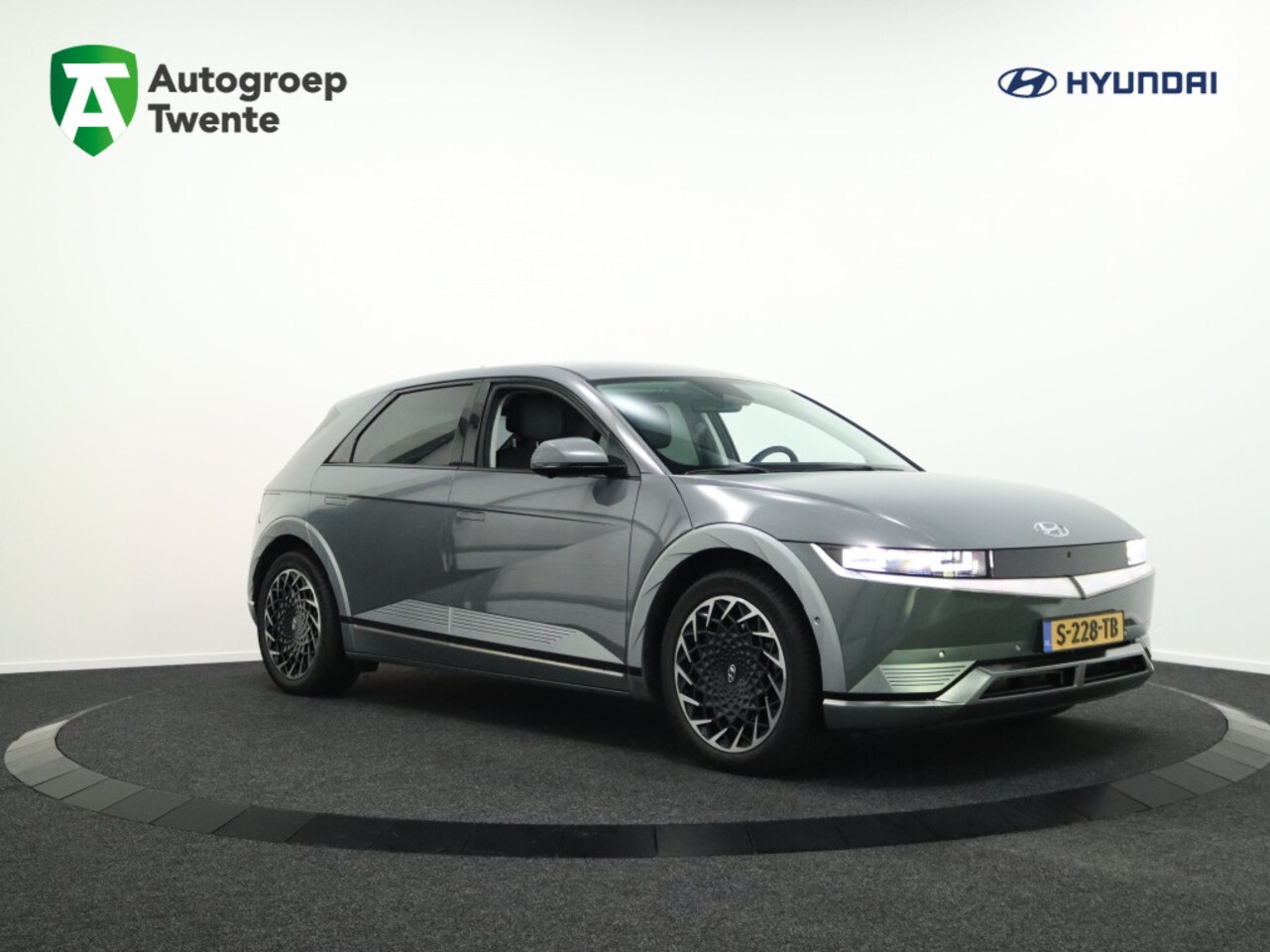 Hyundai IONIQ 5 - 77 kWh Lounge | Leder | Stoelventilatie | 360 graden camera - AutoWereld.nl