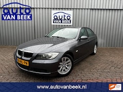 BMW 3-serie - 320i Dynamic Executive