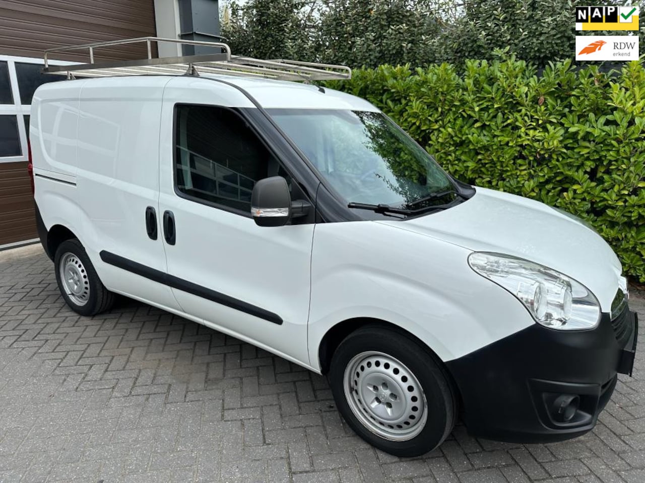 Opel Combo - 1.3 CDTi L1H1 ecoFLEX Edition 1.3 CDTi L1H1 ecoFLEX Edition - AutoWereld.nl