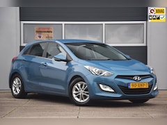 Hyundai i30 - 1.6 GDI Business Edition CAMERA/PARKEERSENSOREN/BLUETOOTH/TREKHAAK