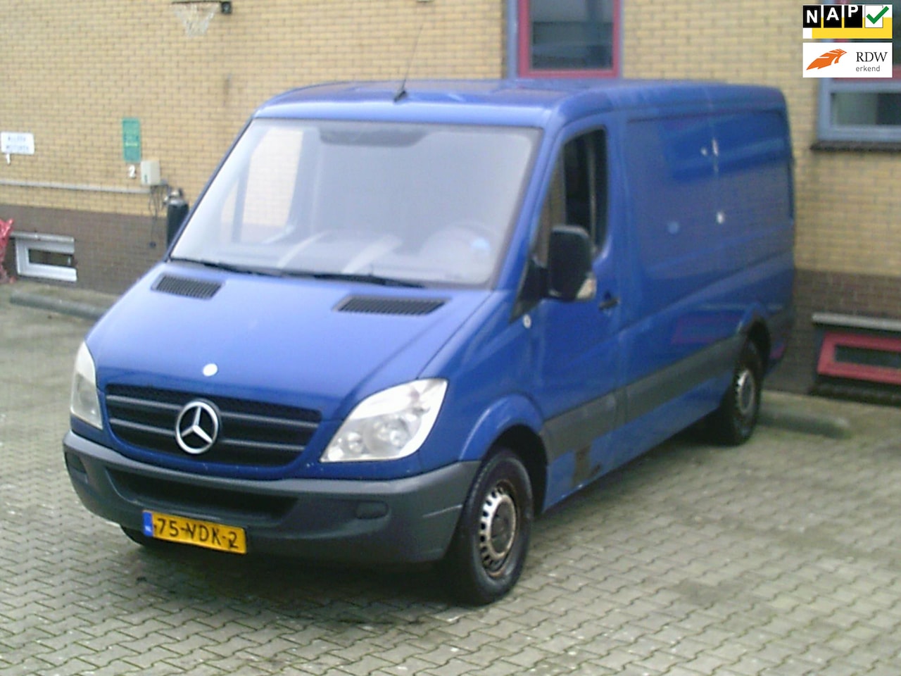 Mercedes-Benz Sprinter - 211 2.2 CDI 366 DC Airco Zijschuifdeur Trekhaak - AutoWereld.nl