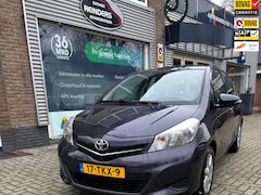 Toyota Yaris - 1.3 VVT-i Aspiration, Navigatie, Achteruitrijcamera , LM velgen, A/S banden