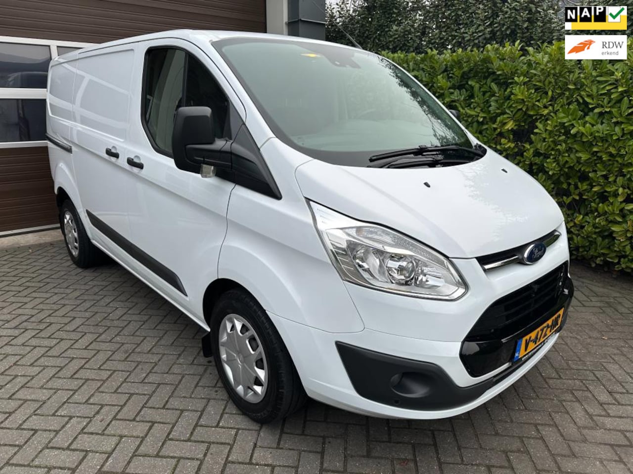 Ford Transit Custom - 270 2.0 TDCI L1H1 Automaat Adaptive Cruise Controle Achteruitrijcamera Lane assist - AutoWereld.nl