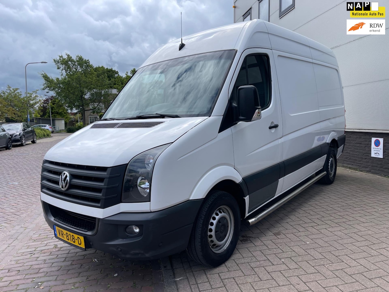 Volkswagen Crafter - 35 2.0 TDI L2H2 BM/Camera/Navi/Climate-c/Cruise-c/PDC/Volledig-onderhouden - AutoWereld.nl