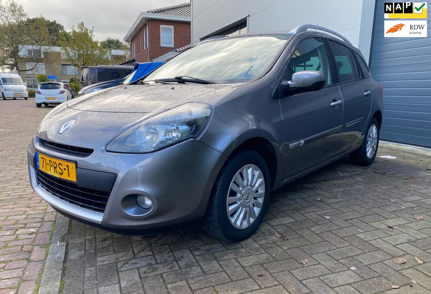 Renault Clio Estate - 1.2 TCE Collection/Aux/Cruise-c/Elek-ramen/Airco/Lmv/Isofix/Trekhaak - AutoWereld.nl