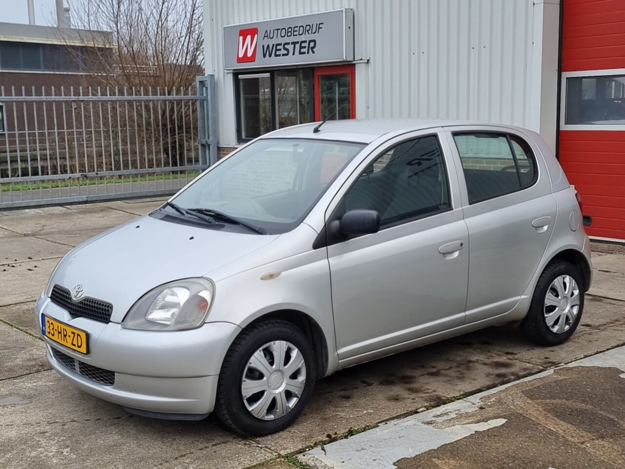 Toyota Yaris - 1.0-16V VVT-i Terra 1.0-16V VVT-i Terra - AutoWereld.nl