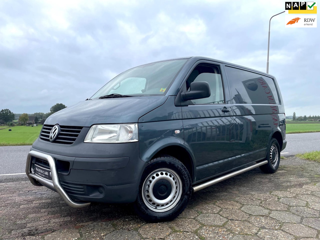 Volkswagen Transporter - 1.9 TDI Diesel 3 zits Nw APK/Schuifdeur - AutoWereld.nl