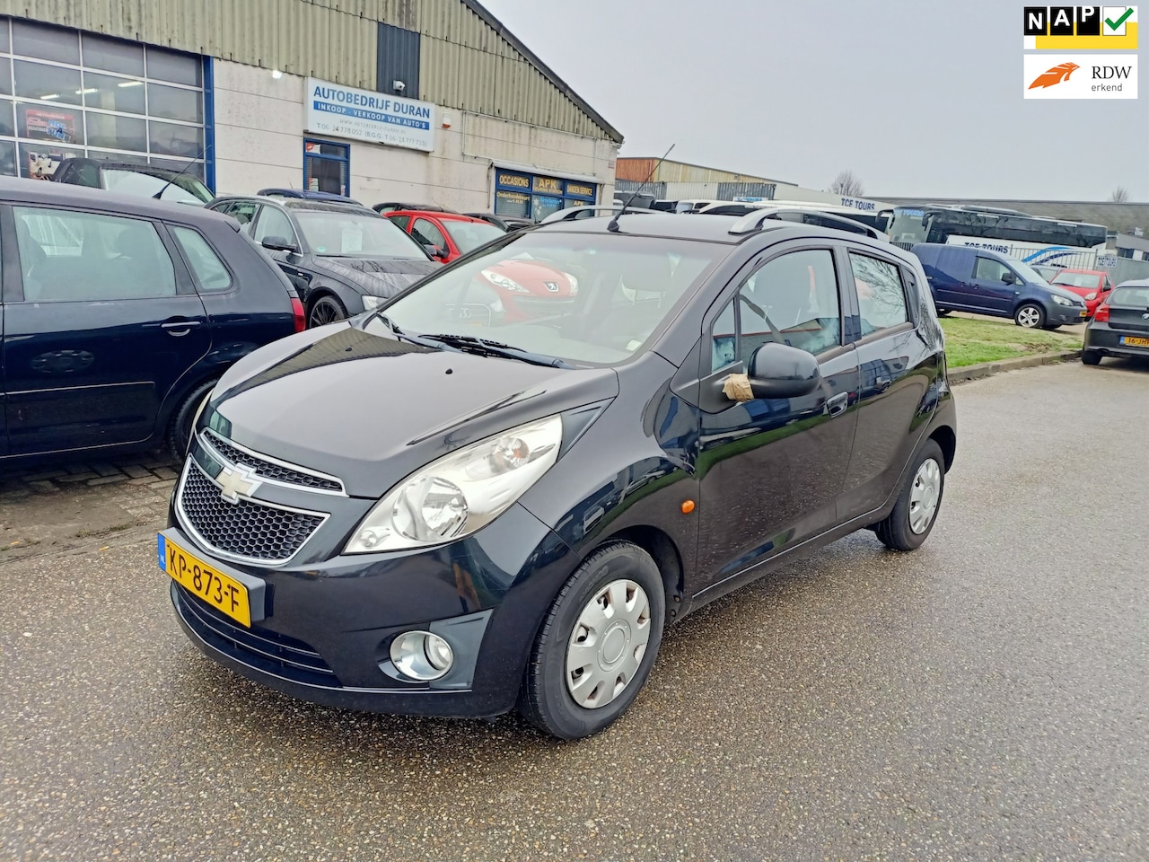 Chevrolet Spark - 1.2 16V LT NAV.+ Airco Bj:2011 - AutoWereld.nl