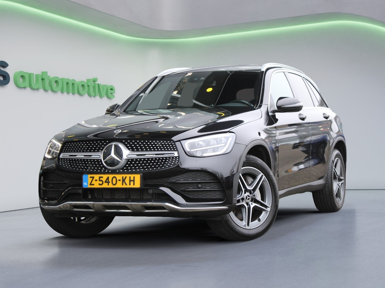 Mercedes-Benz GLC-klasse - 300e 4MATIC Business Solution AMG | AMG LINE | STOELVERW | CARPLAY | CAMERA | ELEK KOFFERK - AutoWereld.nl