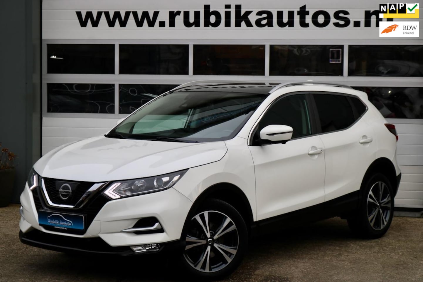 Nissan Qashqai - 1.2 N-Connecta|Automaat|Camera|66.409 km's! - AutoWereld.nl