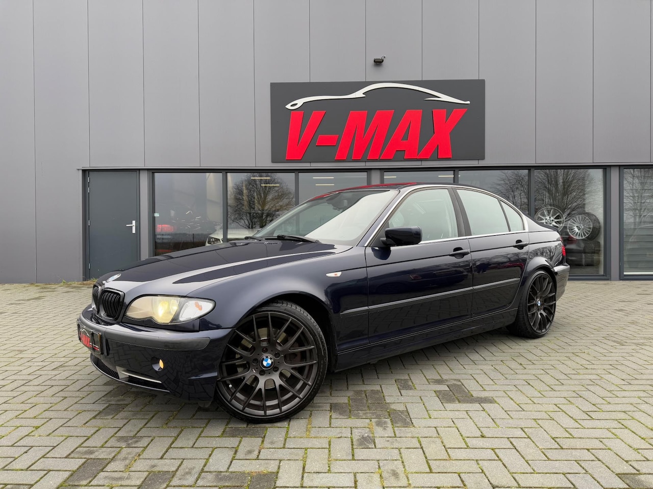 BMW 3-serie - 330i Sedan Executive AUT Xenon Navi Trekhaak Clima Cruise - AutoWereld.nl