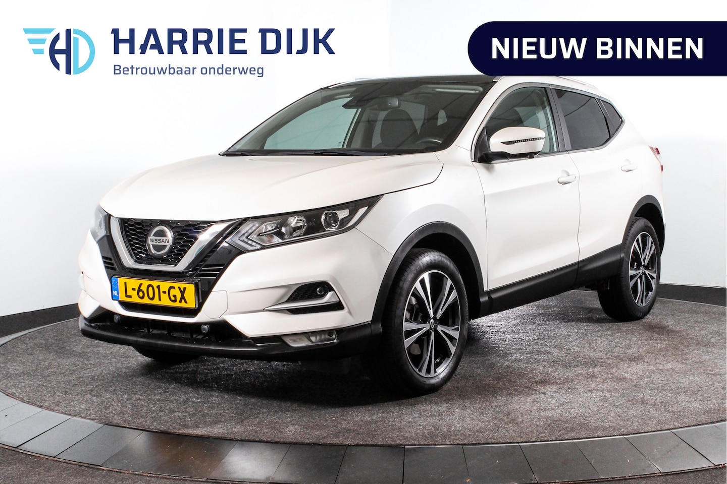 Nissan Qashqai - 1.3 DIG-T 155 PK Design Edition Automaat | Pano | Cruise | Stuurverwarming | 360 Camera | - AutoWereld.nl