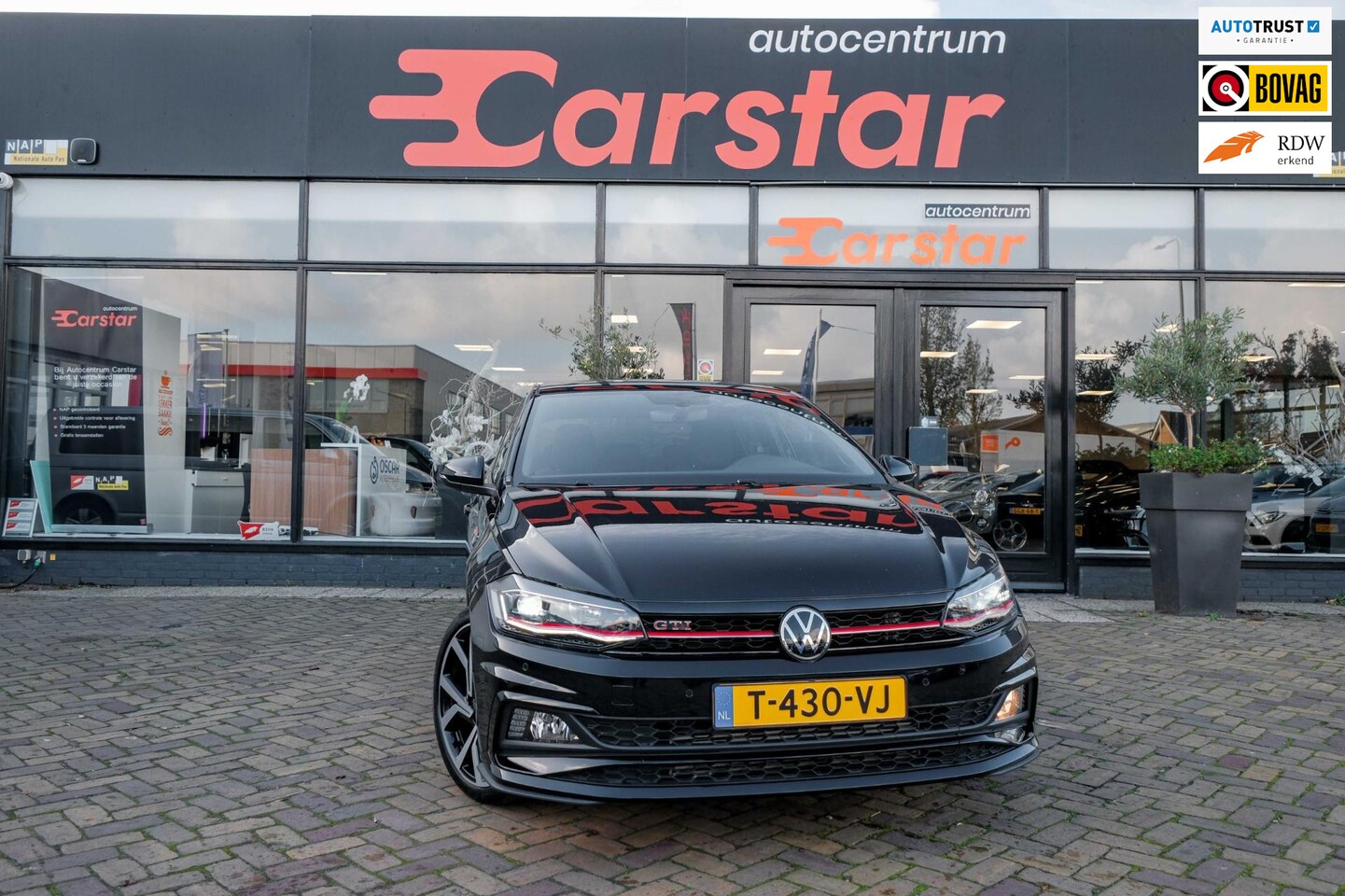 Volkswagen Polo - 2.0 TSI GTI|Pano|Cruise|Pdc|Stoelver - AutoWereld.nl