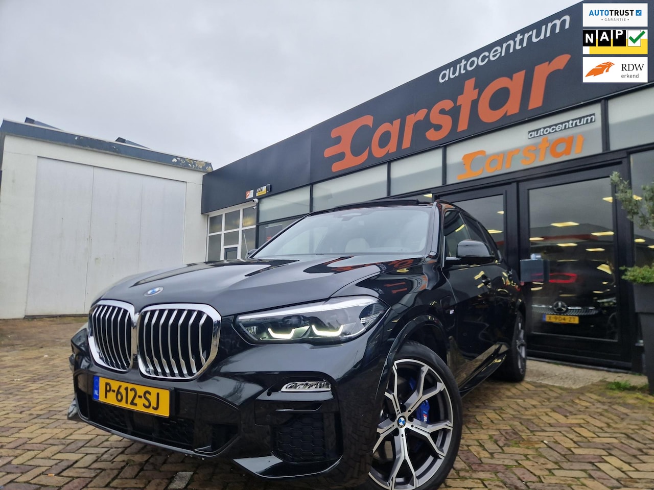 BMW X5 - XDrive45e High Executive / M-Sport / Panoramadak / Navi + Camera / Trekhaak - AutoWereld.nl