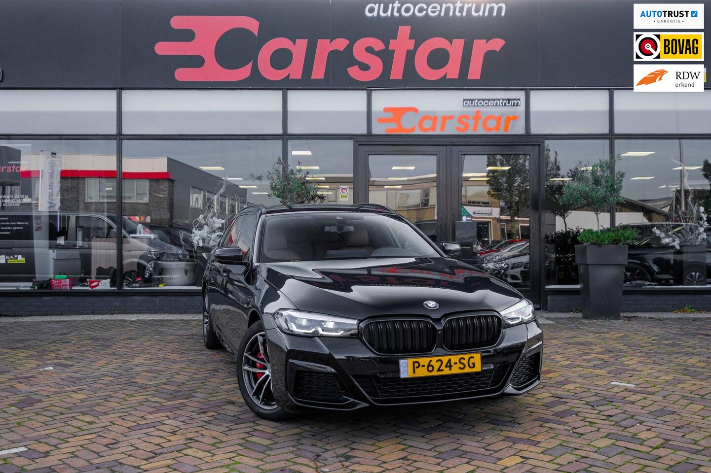 BMW 5-serie Touring - 530e High Executive|Laserlicht|M Sport| - AutoWereld.nl