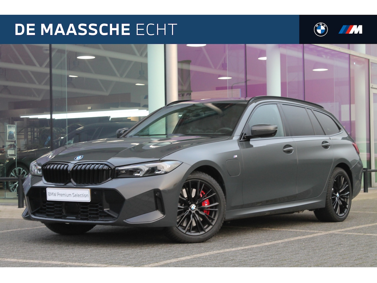 BMW 3-serie Touring - 330e High Executive M Sport Automaat / Panoramadak / Trekhaak / Adaptieve LED / Stoelverwa - AutoWereld.nl