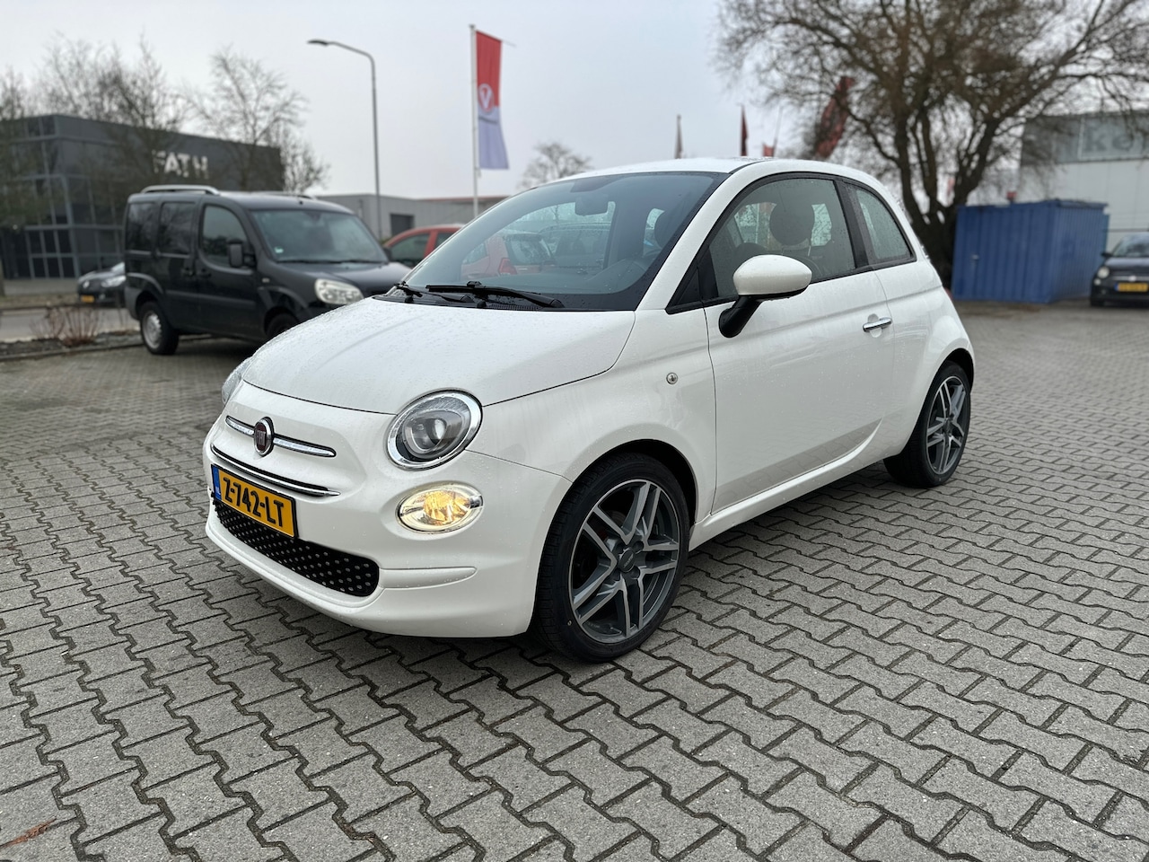 Fiat 500 - 1.2 Lounge AUTOMAAT (RIJKLAAR / BOVAG GARANTIE) - AutoWereld.nl