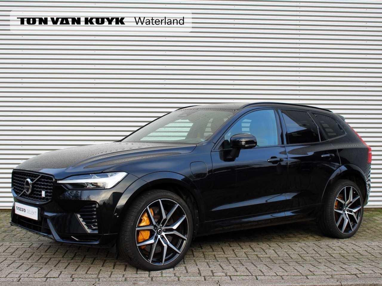 Volvo XC60 - 2.0 T8 AWD Polestar Engineered Automaat / Panoramdak / Head-up display / 360* camera / 22" - AutoWereld.nl