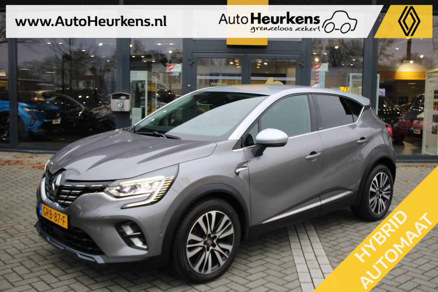 Renault Captur - 1.6 E-Tech Plug-in Hybrid 160 Initiale Paris | Automaat | 360 Camera | Parkeersensoren voo - AutoWereld.nl