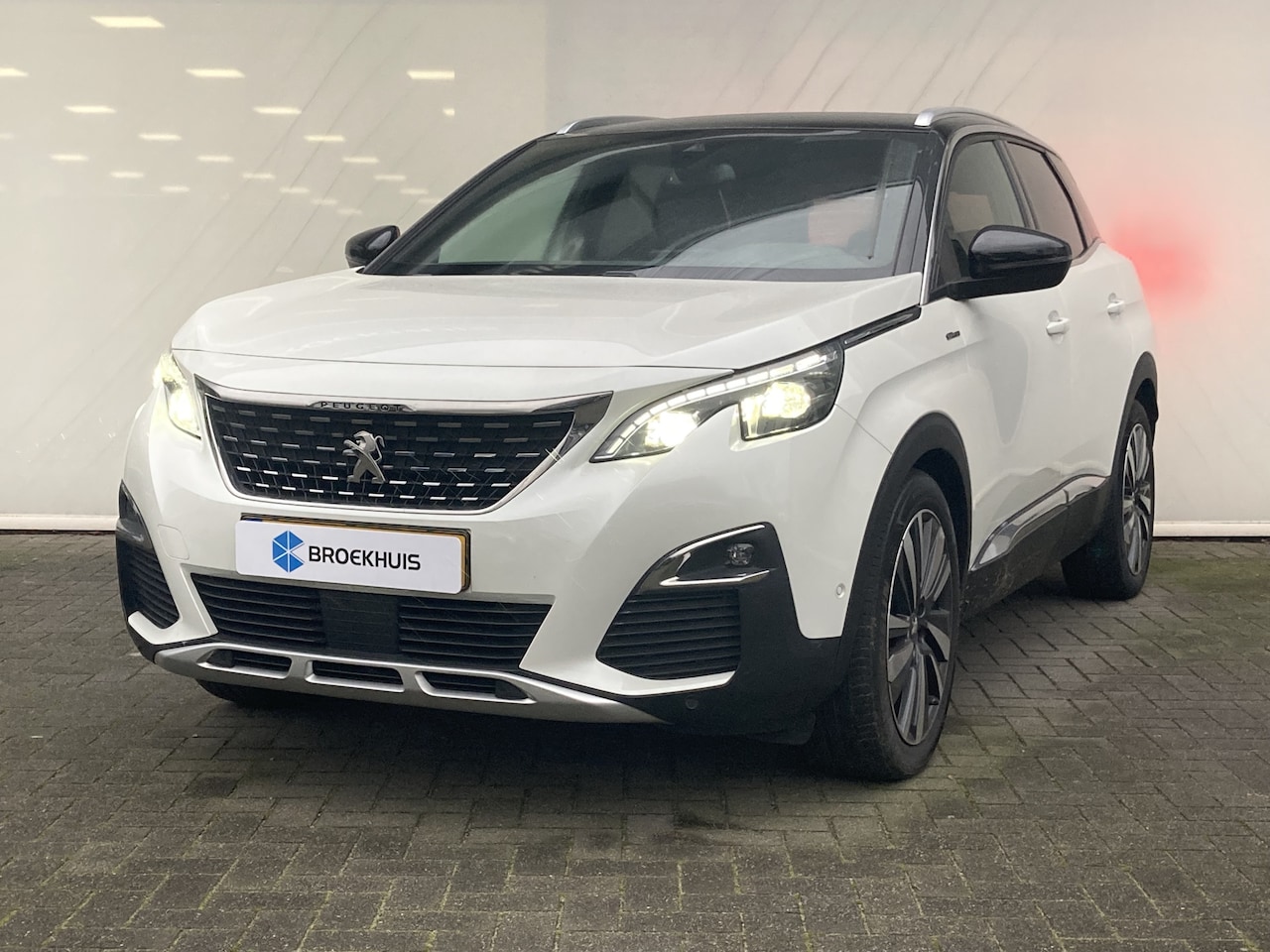 Peugeot 3008 - 1.2 PureTech GT Line | Airco | Camera | Cruise | Navi | Pdc | - AutoWereld.nl