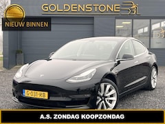 Tesla Model 3 - Long Range AWD 75 kWh 1e Eigenaar, AutoPilot, Pano, Camera, Navi, Weinig KM, N.A.P, APK to